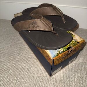 Margaritaville Sailfish Flip Flops Men’s Size 9 Brown Sandals Beach Shoes